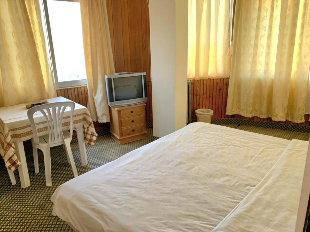 Hotel L'Aiglon Bcharré Zimmer foto