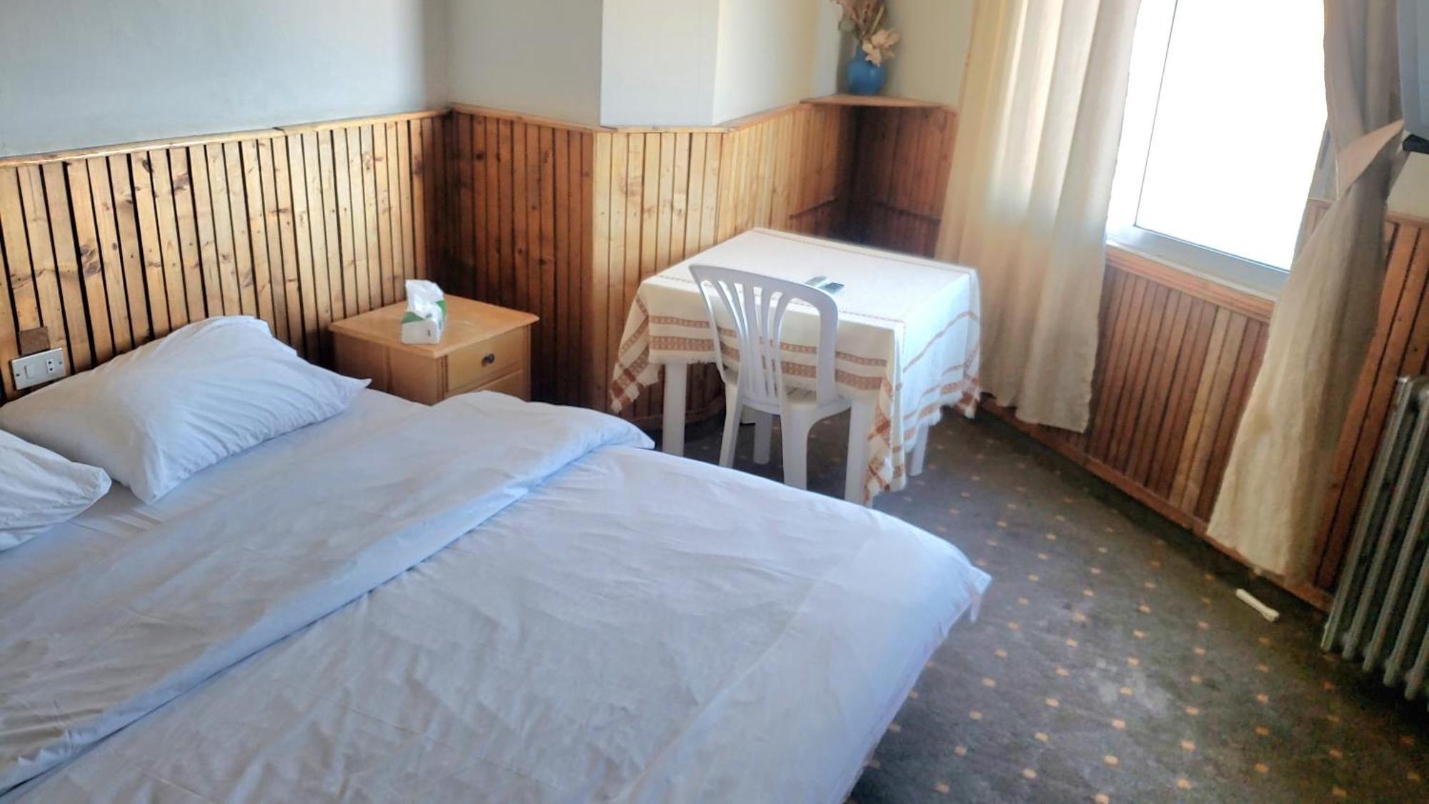 Hotel L'Aiglon Bcharré Zimmer foto